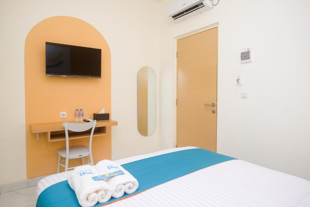 Sans Hotel Aurum Majapahit スマラン エクステリア 写真