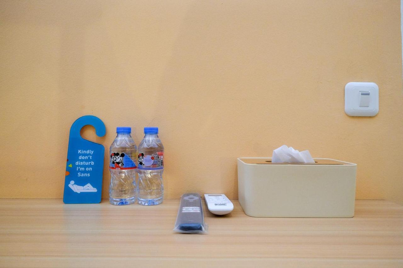 Sans Hotel Aurum Majapahit スマラン エクステリア 写真